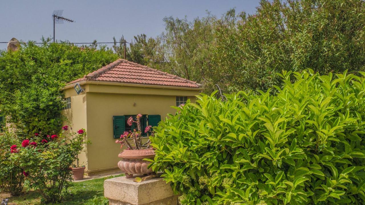 Sylvia'S Guest House Kavrokhorion Exterior photo
